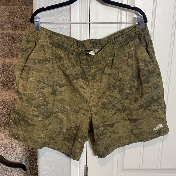 THE NORTH FACE CLASS V SHORT Cloud Camo mens - Picture 13 of 14
